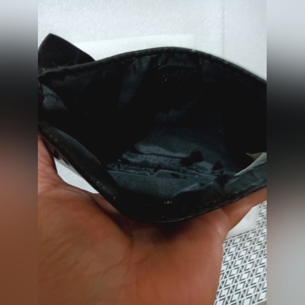 Stylish Black Kids Handbag with Bow Accent - Picture 13 of 13